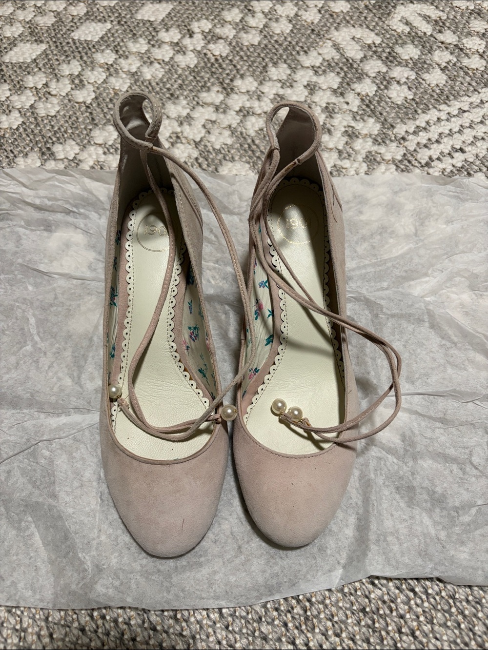 1901 heels